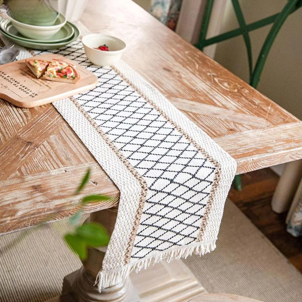 Vintage Wedding Decoration Table And Room Green Table Runner