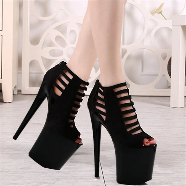 The 17-20cm stage of the super black high heels shows the sandals