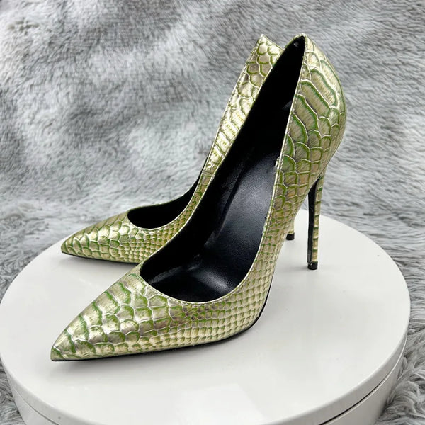 Shiny green Women Pumps