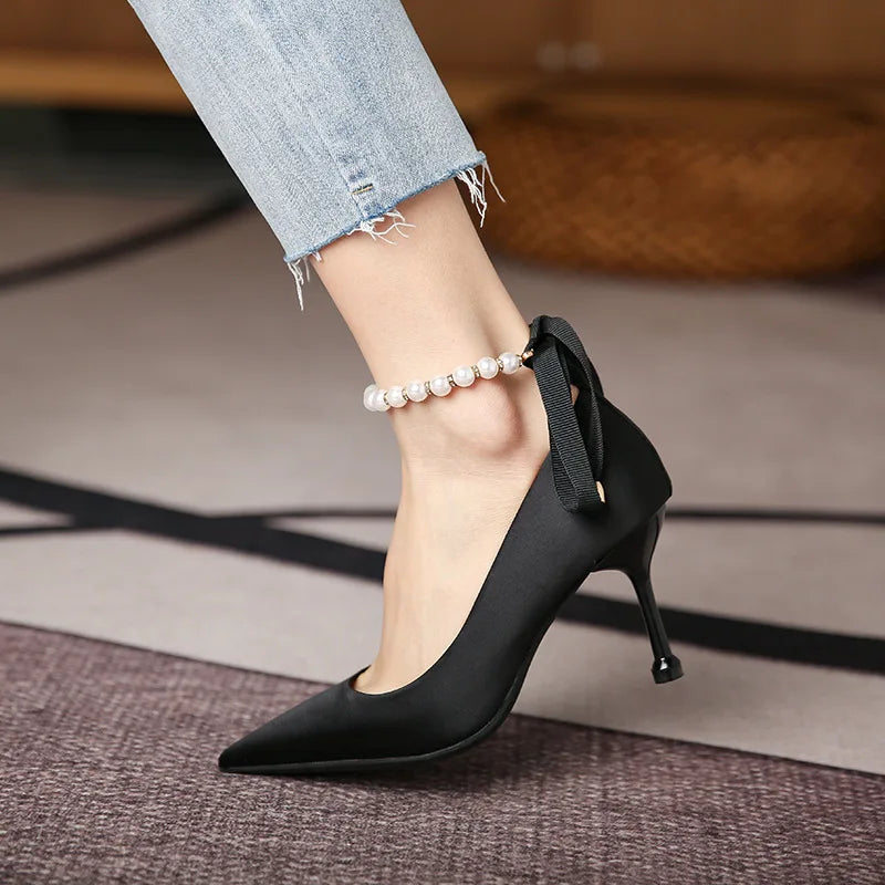 Fashion and Exquisite One Word with Stiletto Solid Color Shallow Mouth Pearl Butterfly Pointed Shoes