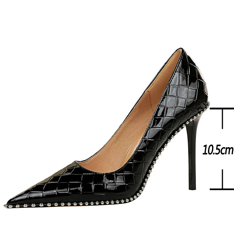 Quality High Heels Women Pumps Rivet Metal Chain Women Heels