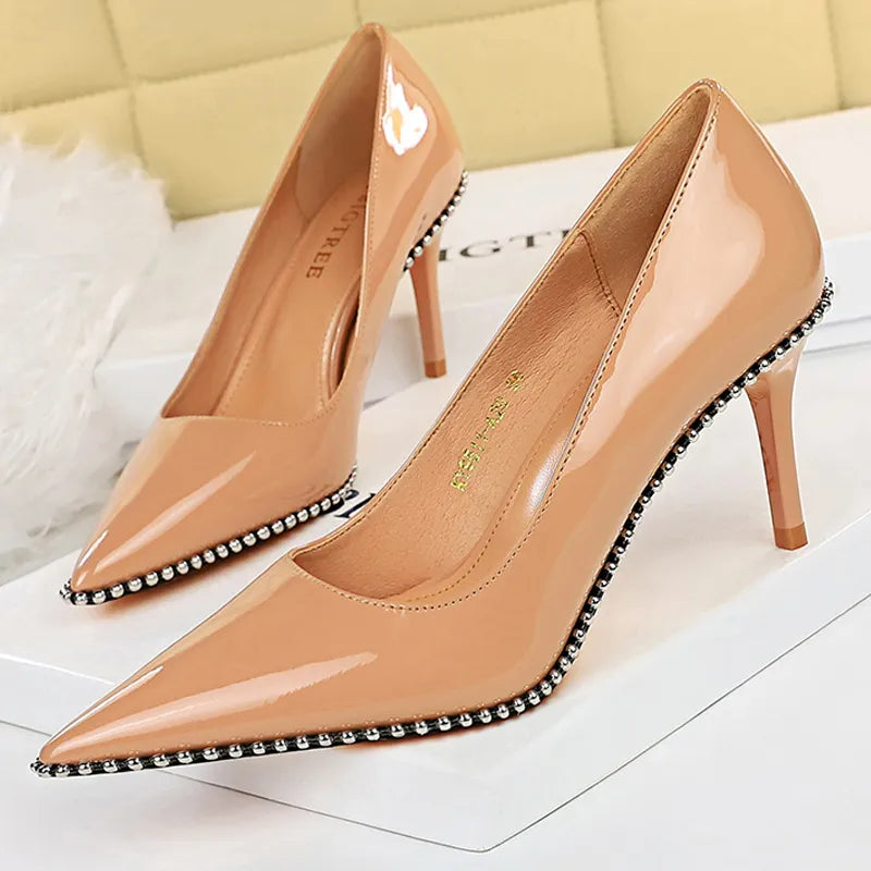 Quality High Heels Women Pumps Rivet Metal Chain Women Heels