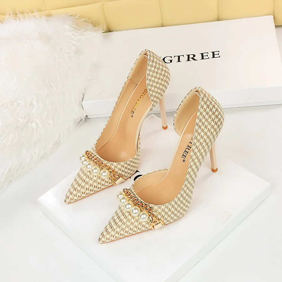 Korean Version of Shallow Mouth High Heel Hollow Thousands of Bird Grid Pearl Single Shoes