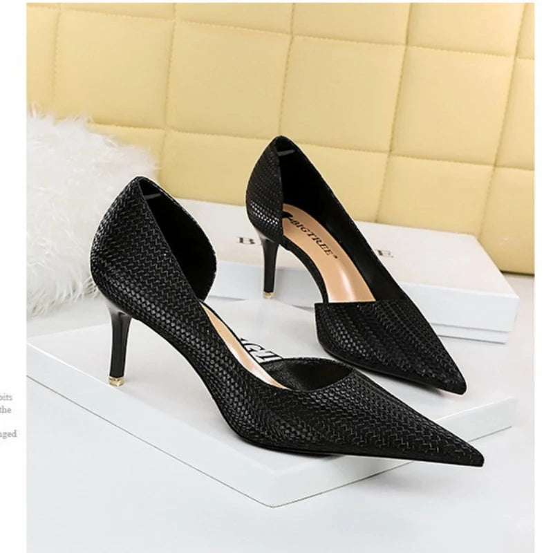 Fashion and Sexy Nightclub Shows Thin Fine Heel High Heel Pointed Pointed Pointed Side Hollow Single Shoes