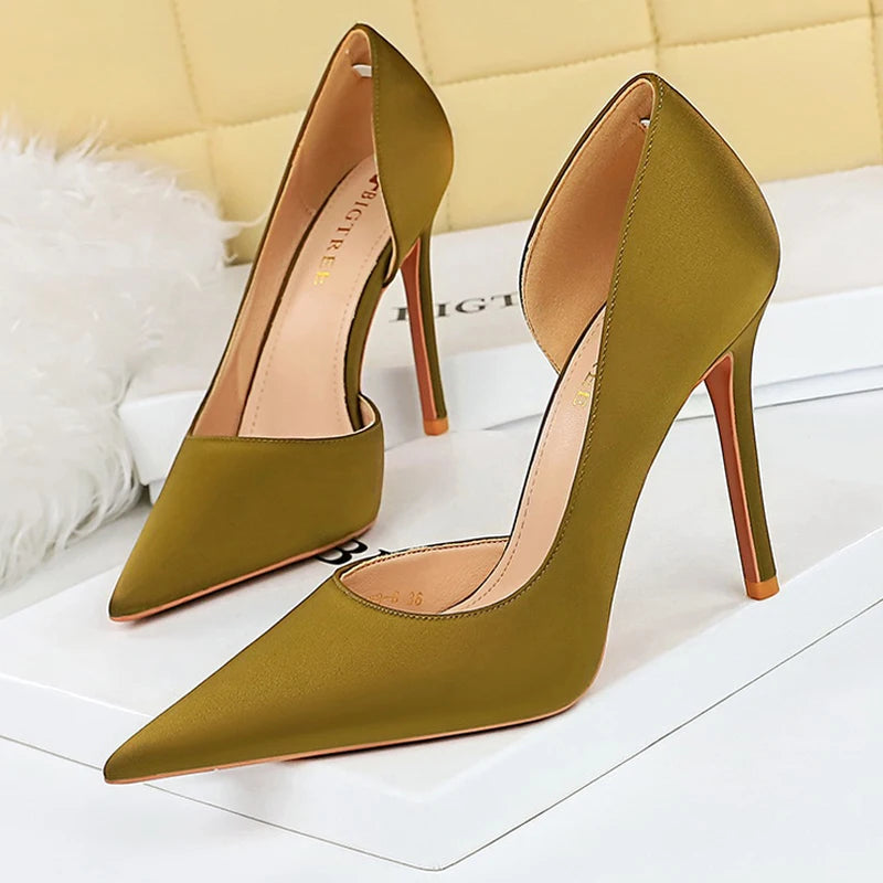 Large Size 43 Pointed Shoes Woman Pumps Professional OL High Heels Office Shoes